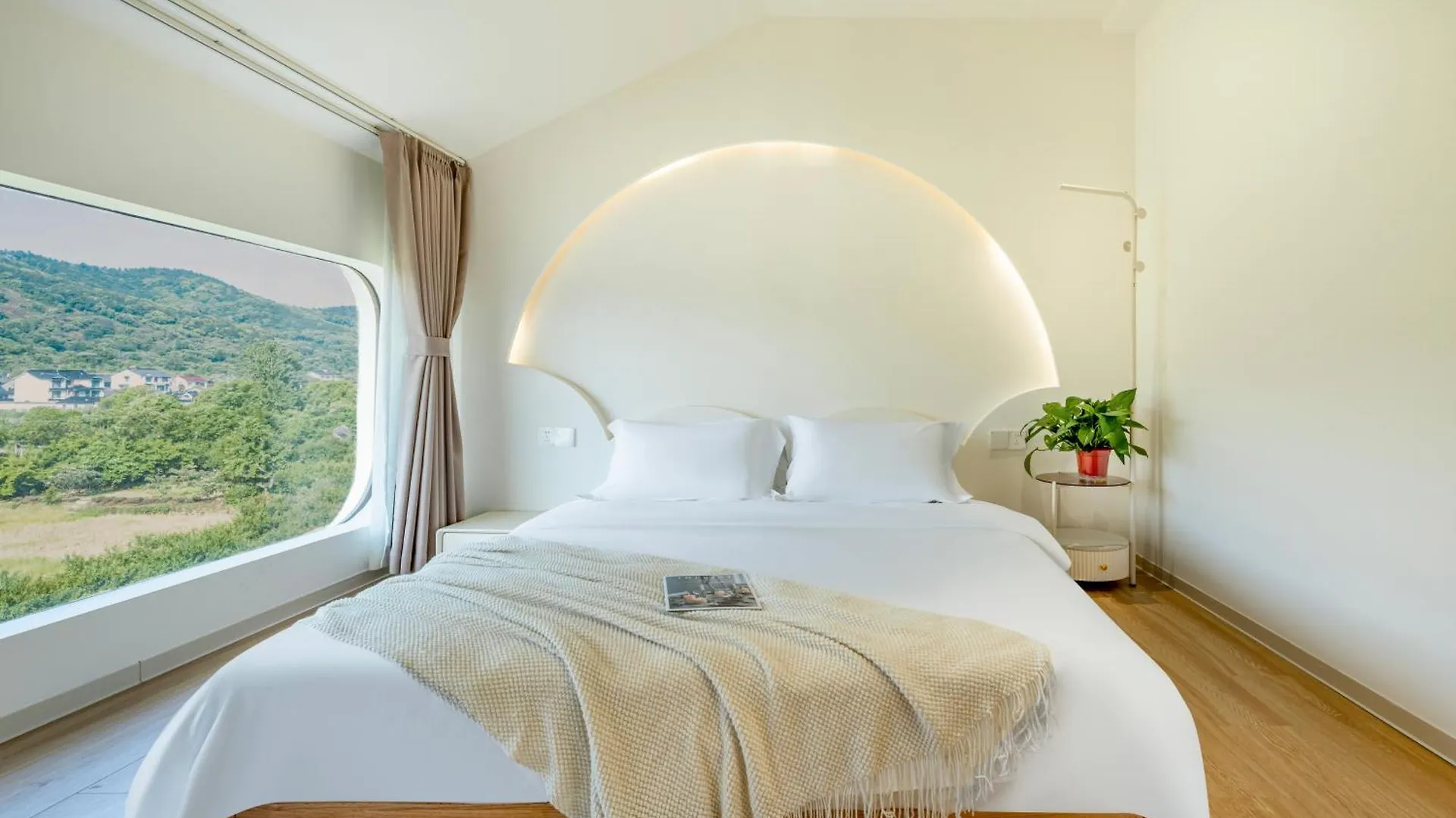 Huyinboyu Designer B&B Suzhou  China