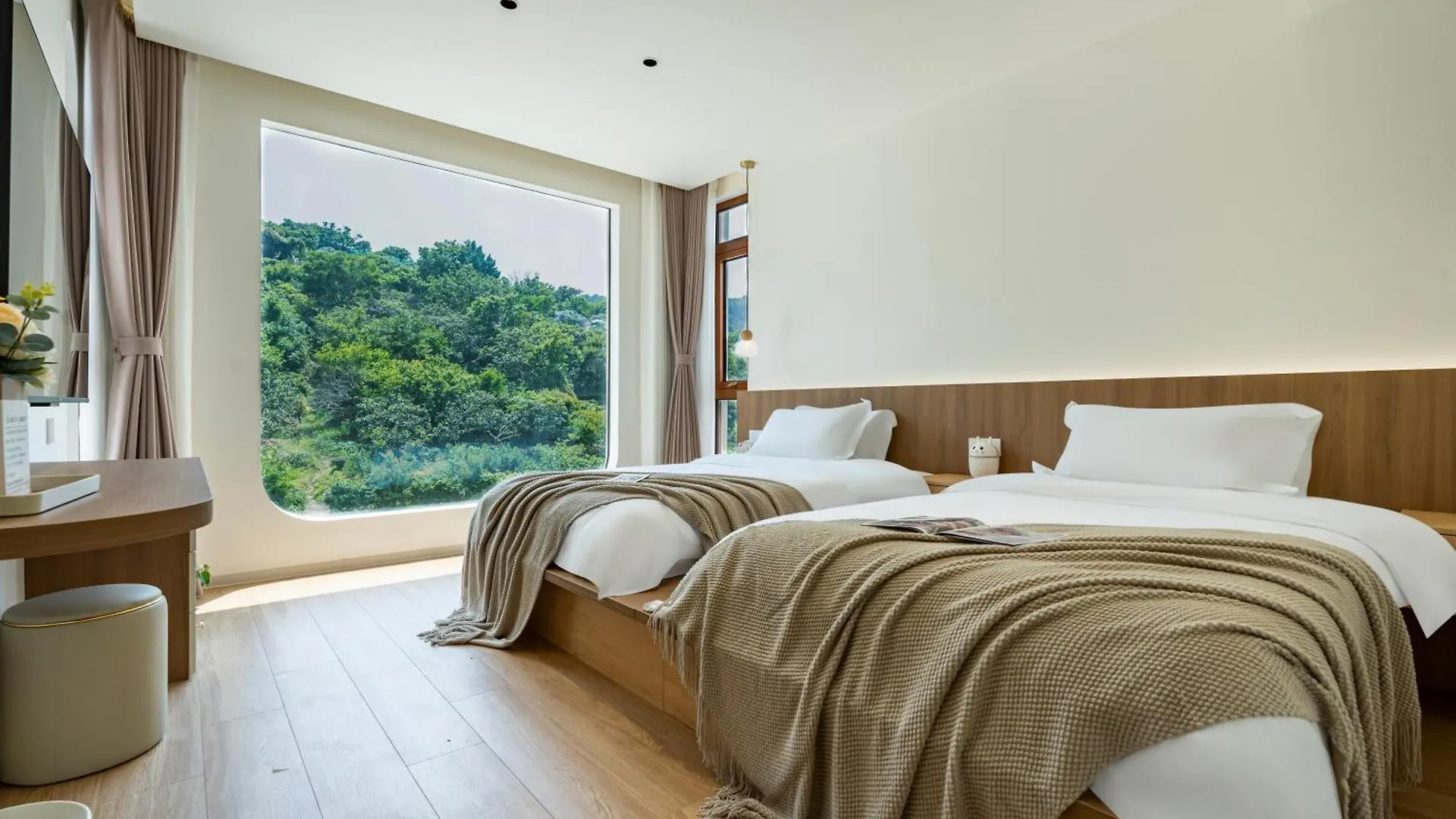 Homestay Huyinboyu Designer B&B Suzhou  China